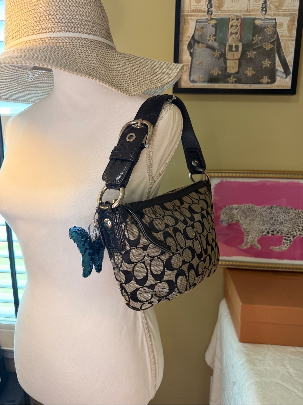 Coach signature SoHo Shoulder Bag - Picture 16 of 16